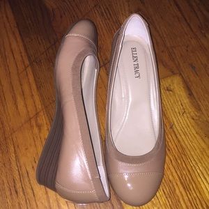 Ellen Tracy Et-Cancun Nude Leather Wedges
